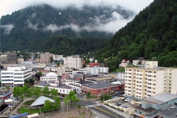 Online excursion: interesting facts about Alaska