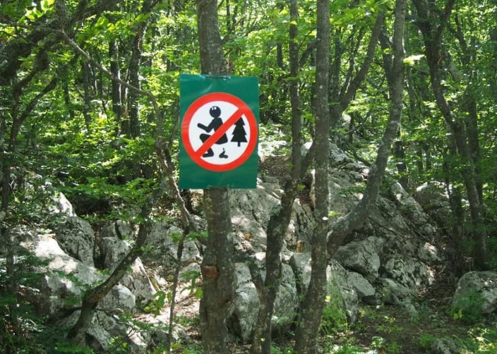Adventures of tourists: 25 funniest hiking photos