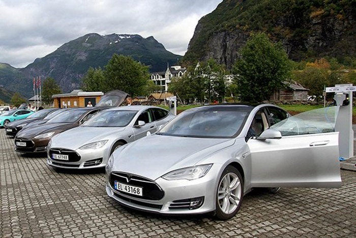 22 most interesting facts about Tesla Motors