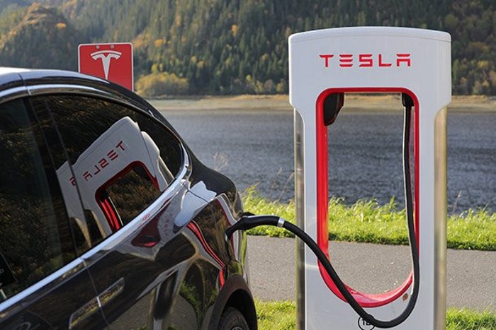 22 most interesting facts about Tesla Motors