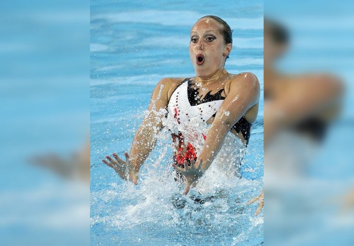 Sync and Swim: A Splash of Hilarity in Synchronized Swimming Snaps