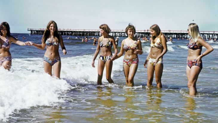 Beachside Nostalgia: Captivating Retro Beach Photos
