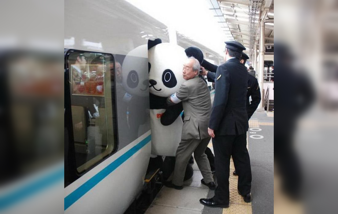 Living Life to the Fullest: 30 Whimsical Scenes in Japan