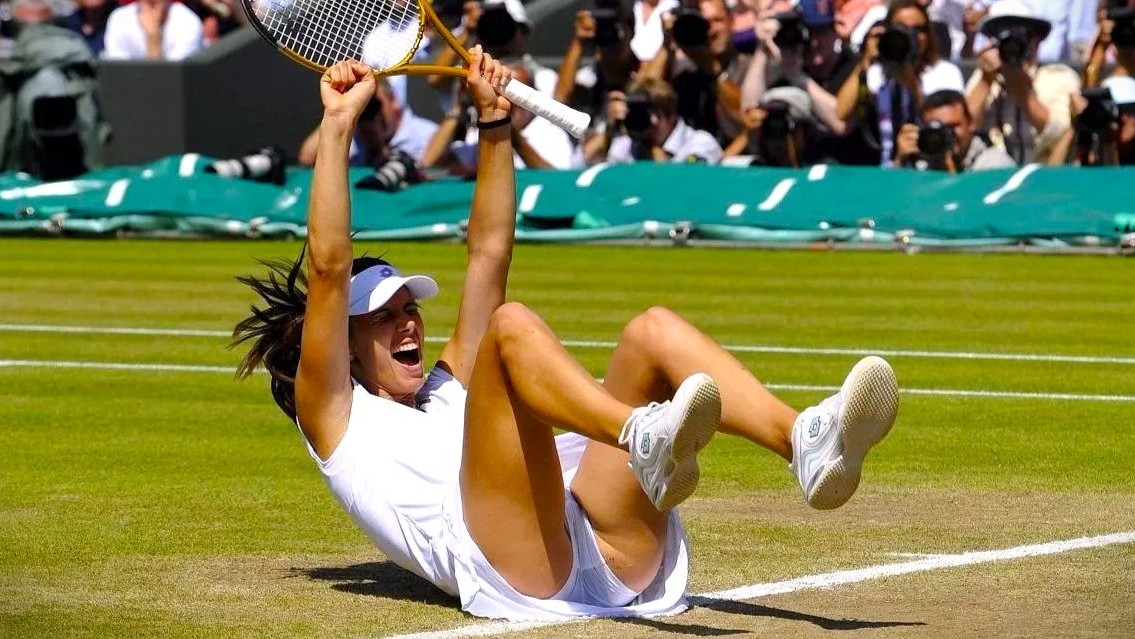 When Emotions Run High: 30 hilarious sports photos